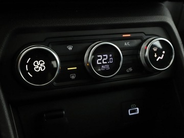 Dacia Sandero III Hatchback 5d 1.0 TCe 90KM 2021 Dacia Sandero navi klima auto kamera i czujniki, zdjęcie 25