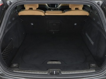 Volvo V60 II  Kombi 2.0 T8 Twin Engine 390KM 2019 Volvo V60 GRATIS! Pakiet Serwisowy o wartości, zdjęcie 19