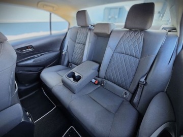 Toyota Corolla XII Sedan 1.8 Hybrid 122KM 2020 Toyota Corolla Toyota Corolla 1.8 Hybrid Comfort Czujniki przod tyl VAT 23, zdjęcie 21