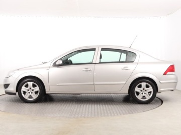 Opel Astra H Sedan 1.6 ECOTEC 115KM 2008 Opel Astra 1.6 16V, Salon Polska, 1. Właściciel, zdjęcie 2