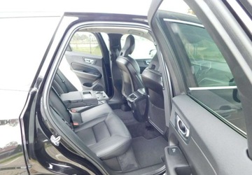 Volvo XC60 II Crossover D3 150KM 2020 Volvo XC 60 z Gwarancja Kamera Skora Fotele Comforty 2.0 Diesel 150KM, zdjęcie 6