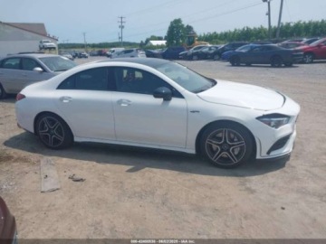 Mercedes CLA C118/X118 2022 Mercedes-Benz CLA 35 AMG 4Matic 2022 2.0l 2.0 Benzyna 302KM, zdjęcie 6