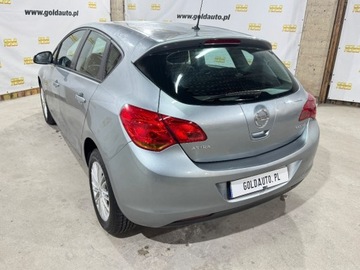 Opel Astra J Hatchback 5d 1.4 Twinport ECOTEC 100KM 2011 Opel Astra 1.4 100KM Klima 1-reka Gotowy do jazdy 1.4 Benzyna 100KM, zdjęcie 33