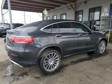 Mercedes GLC C253 2020 Mercedes-Benz GLC 2020, 2.0L, 4x4, COUPE, od ubezpieczalni 2.0 Benzyna, zdjęcie 3