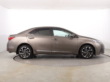 Toyota Corolla XI Sedan Facelifting 1,6 Valvematic 132KM 2018 Toyota Corolla 1.6 Valvematic, Salon Polska, zdjęcie 5