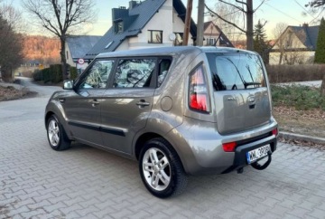 Kia Soul I Crossover 1.6 CRDI VGT 128KM 2011 Kia Soul Kia Soul 1.6 CRDI L 1.6 Diesel 128KM, zdjęcie 11
