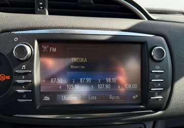 Toyota Yaris III 2018 Toyota Yaris OFERTA BLACK WEEK 1.5 Hybrid 75KM CVT Premium Salon PL 1.5, zdjęcie 22