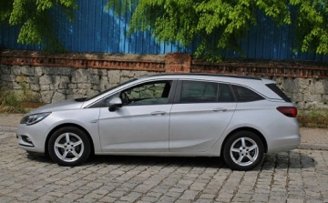 Opel Astra K Sports Tourer 1.6 CDTI 136KM 2019 Opel Astra Zadbany Oszczedny Bezwypadkowy 1.6 Diesel 136KM, zdjęcie 11