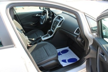 Opel Astra J GTC 1.4 Turbo ECOTEC 140KM 2014 Opel Astra 1.4T LPG 140HP Gwarancja, zdjęcie 27