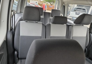 Volkswagen Caddy III Kombi Facelifting 1.2 TSI 104KM 2011 Volkswagen Caddy Swiezo sprowadzonyZarejestrowany Ubezpieczony. Maxi 7 oso, zdjęcie 13