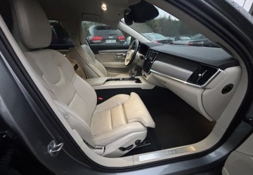Volvo S90 II Sedan 2.0 D5 235KM 2019 Volvo S90 Bogata wersja wyposazenia 2.0 Diesel 235KM, zdjęcie 17