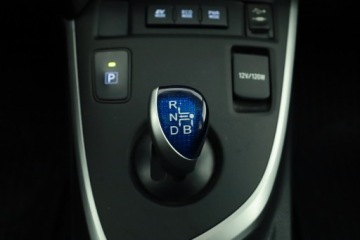 Toyota Auris II Hatchback 5d 1.8 HSD 136KM 2014 Toyota Auris Hybrid, Salon Polska, Serwis ASO, zdjęcie 13