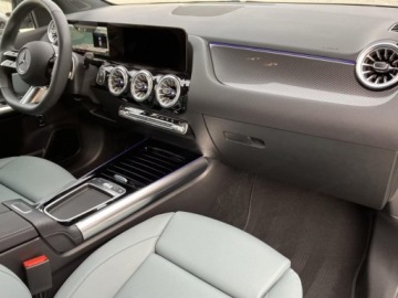 Mercedes Klasa B W247 Sports Tourer Facelifting 2.0 220 190KM 2025 B Klasa 220 4-Matic AMG Line 2.0 (190KM) 2025, zdjęcie 7