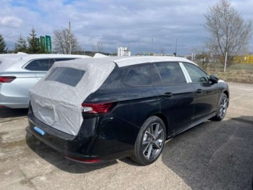 Skoda Superb IV Kombi 2.0 TSI 204KM 2025 Skoda Superb 2.0 Benzyna 204KM, zdjęcie 2