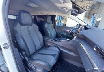 Peugeot 5008 II Crossover Facelifting 1.2 PureTech 130KM 2021 Peugeot 5008 1.2 PureTech Allure Pack SS EAT8 FV23 ASO Kredyt 0 Leasing od, zdjęcie 6