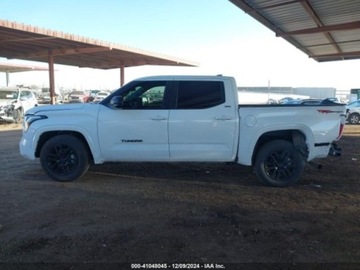 Toyota Tundra II 2024 Toyota Tundra 2024r., SR5, od ubezpieczalni 3.4 Benzyna 389KM, zdjęcie 3