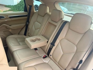 Porsche Cayenne II SUV Facelifting 3.6 300KM 2017 Porsche Cayenne Tiptronic S 3.6 Benzyna 300KM 4x4 2017r, zdjęcie 26
