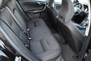 Volvo V60 I Kombi Facelifting 2.0 D3 DRIVE-E 150KM 2016 Volvo V60 2,0D3 150KM Navi Alu Led Podg. Fotele, zdjęcie 12