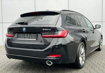 BMW Seria 3 G20-G21 Touring 2.0 330e 292KM 2022 BMW Seria 3 Naped 4x4 Hak Lopatki FV 23 2.0 Hybryda Plug-in 292KM, zdjęcie 1