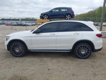Mercedes GLC C254/X254 2022 Mercedes-Benz GLC 2022 MERCEDES-BENZ GLC 300 SUV 2.0 Benzyna 255KM, zdjęcie 3
