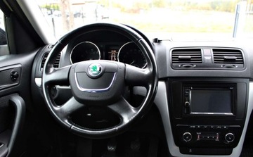 Skoda Yeti Minivan 1.2 TSI 105KM 2010 Skoda Yeti 1.2TSI Klimatyzacja Hak 1 rok gwarancji 1.2 Benzyna 105KM, zdjęcie 15