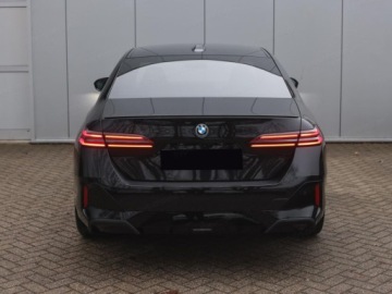 BMW Seria 5 G90-91 2025 BMW Seria 5 540d xDrive Sport Sedan 3.0 (303KM) 2025, zdjęcie 3