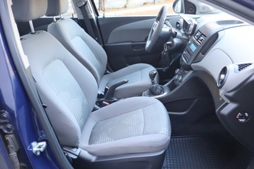 Chevrolet Aveo T300 Sedan 1.2 70KM 2013 Chevrolet Aveo 1.2 i 16V, Salon Polska, zdjęcie 8