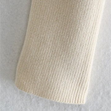 Stylowy sweter dzianinowy z dekoltem bluzka 38 M