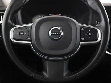 Volvo V60 II  Kombi 2.0 D3 150KM 2019 Volvo V60 GRATIS! Pakiet Serwisowy o wartości, zdjęcie 20