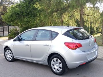 Opel Astra J Hatchback 5d 1.6 Twinport ECOTEC 115KM 2010 Automat Serwis 1.6 Benzyna, zdjęcie 15