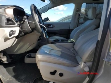 Chrysler Voyager V 2021 Chrysler Voyager 2021r., 3.6L 3.6 Hybryda 287KM, zdjęcie 8