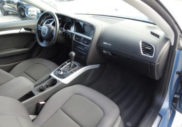 Audi A5 8T Coupe 1.8 TFSI 160KM 2010 Audi A5 Coupe 1.8TFSI 160KM Automat Xenon Navi Bezwypadkowy Zarejestrowany, zdjęcie 11