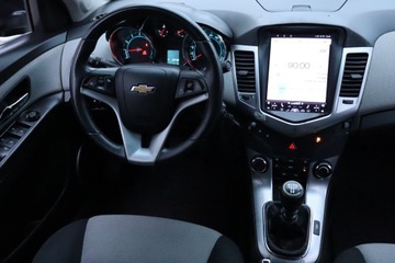 Chevrolet Cruze Sedan 1.8 16V DOHC 141KM 2011 Chevrolet Cruze 1.8 i 16V, Klima, Klimatronic, zdjęcie 6