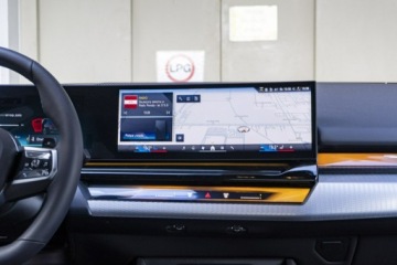 BMW Seria 5 G90-91 Touring 2.0 520d 197KM 2026 BMW 520 xDrive Limuzyna - DEMO, zdjęcie 25