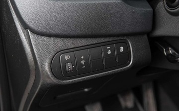 Kia Carens IV Minivan Facelifting 1.7 VGT CRDI 141KM 2018 Kia Carens 1.7d 141ps Ledy 7 Foteli Navi Klimatronik Kamera FULL 1.7 141KM, zdjęcie 19