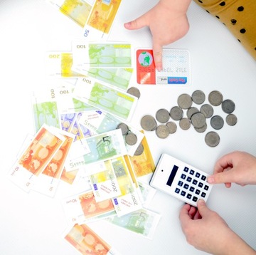 ДЕНЕЖНЫЕ БАНКНОТЫ И МОНЕТЫ ЕВРО ДЛЯ МАГАЗИНА PLAY