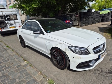 Mercedes Klasa C W205 Limuzyna AMG AMG 63 S 510KM 2015 MERCEDES-BENZ KLASA C AMG s C 63 S 510 KM W205, zdjęcie 3