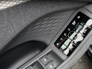 Audi A6 C8 Avant Plug In Facelifting 2.0 55 TFSI e 367KM 2025 AUDI A6 e-Hybrid quattro Avant Combi 2.0 (367 KM) 2025, zdjęcie 9