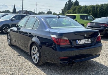 BMW Seria 5 E60 2005 BMW Seria 5 2005r. 3.0 Diesel 272KM, zdjęcie 2