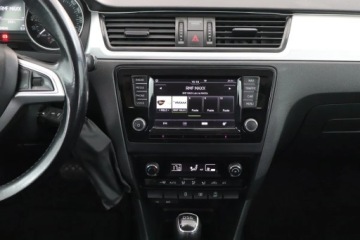 Skoda Rapid II Spaceback 1.4 TDI 90KM 2015 Skoda Rapid Spaceback 1.4 TDI, Salon Polska, DSG, zdjęcie 12