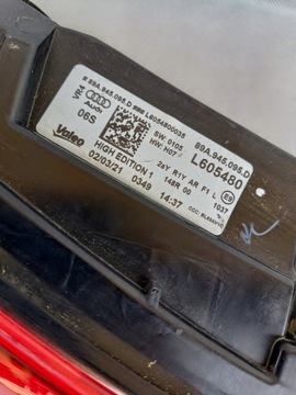 AUDI Q4 E-TRON CLONA (KRYT) SVĚTLO STŘEDNÍ  89A945095D