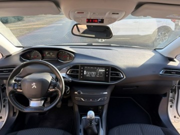 Peugeot 308 II 2014 Peugeot 308 SW 1.6 HDI 120 KM Panorama Kamera Hak, zdjęcie 8