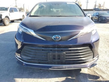 Toyota Sienna III 2022 Toyota Sienna XLE 2022 2.5 Hybryda 245KM, zdjęcie 5