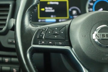 Nissan Leaf II Hatchback Elektryczny 40kWh 150KM 2018 Nissan Leaf 40 kWh, SoH 86%, Salon Polska, zdjęcie 18