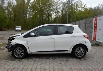 Toyota Yaris III Hatchback 5d Facelifting 2017 1.5 Dual VVT-iE 111KM 2019 Toyota Yaris Okazja 1.5 Benzyna 111KM, zdjęcie 13