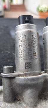 AUDI A4 B9 KRYT VENTILU 06K103475J CÍVKY