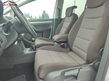 Volkswagen Touran II 1.4 TSI 140KM 2013 Volkswagen Touran GWARANCJA 7-Osobowy ZNIKOMY PRZEBIEG Mozliwa zamiana Raty, zdjęcie 5