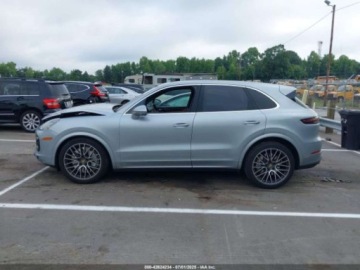 Porsche Cayenne III 2021 Porsche Cayenne Turbo 2021 4.0l 4.0 Benzyna 541KM, zdjęcie 2