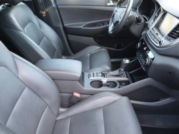 Hyundai Tucson III SUV 1.6 T-GDI 177KM 2016 Hyundai Tucson 1.6 T-GDI, Salon Polska, zdjęcie 8