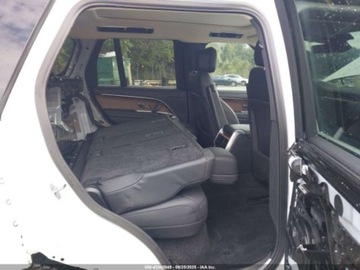 Land Rover 2024 Land Rover Range Rover P400 SE 2024 3.0l 3.0 Benzyna 395KM, zdjęcie 12